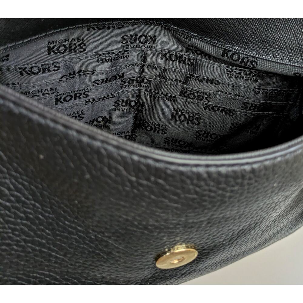 Michael Kors Acorn Shoulder Bag Black Pebbled Leather Gold Chain Link Tassel - Picture 9 of 12